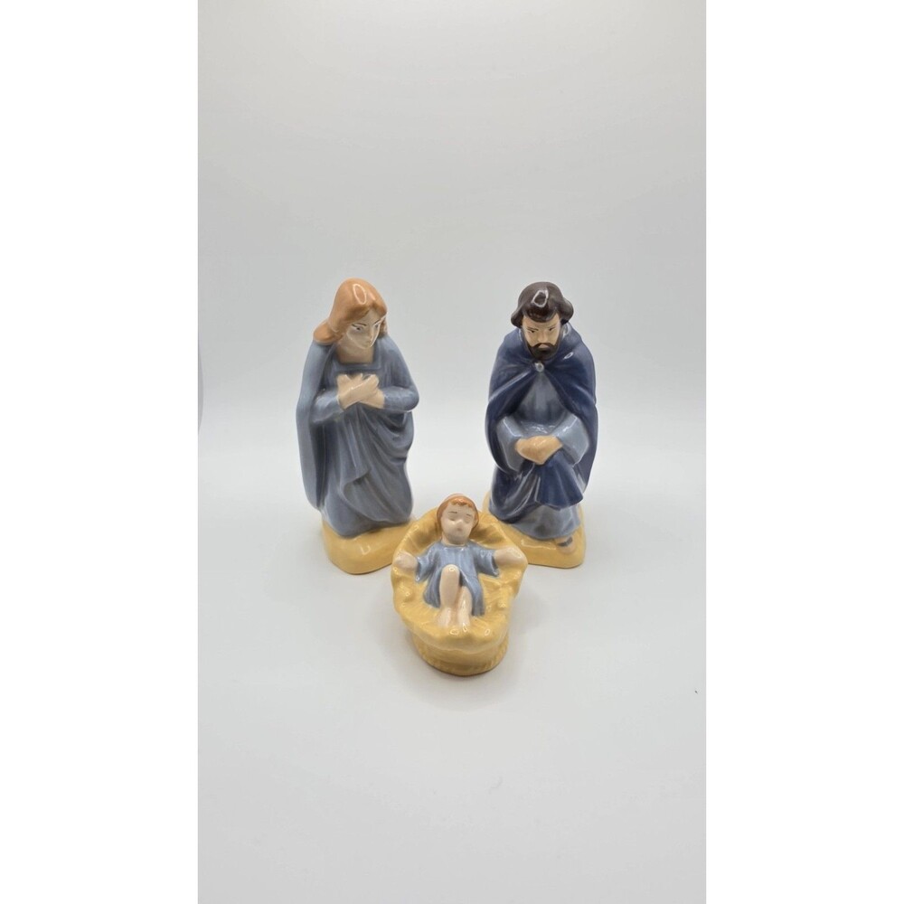 Vintage Holland Mold 3-Piece Ceramic Nativity Set - Holy Family